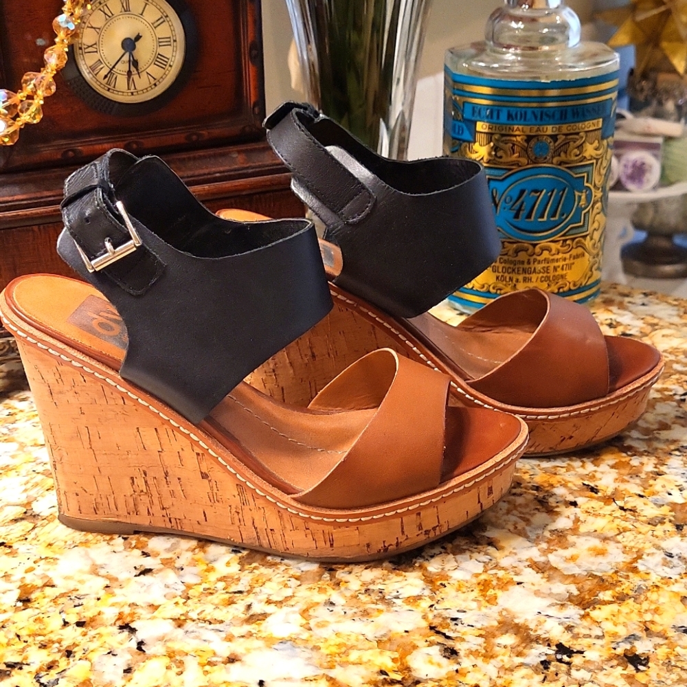 Size 7 dolce Vita Cork platform wedge sandal